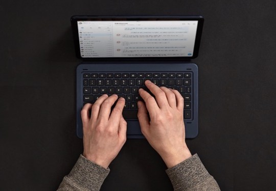 A dedicated keyboard case for 2018 Nook tablet