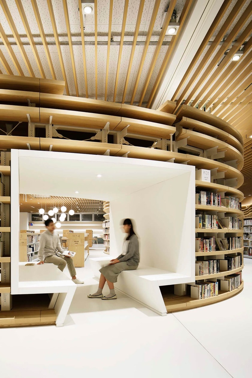 Bookshelf capsule in Kikuchi City Central Library