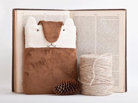 Cute fluffy iPad sleeve for girls - compatible with iPad mini 5 and 4