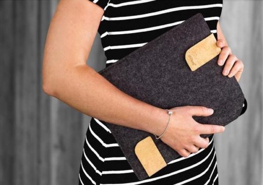 Felt and leather sleeve for Apple iPad Air 5