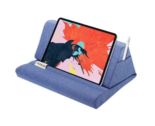 Foldable pillow iPad stand with palm rest