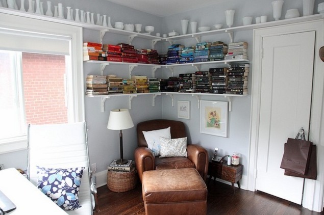 Home library - eclectic home office in Toronto