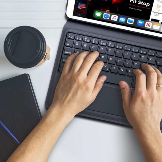 iPadOS compatible keyboard case with touchpad - best for writing