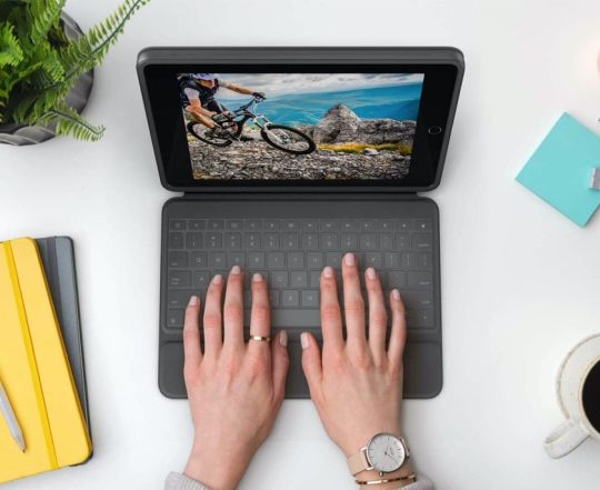 Logitech rugged folio keyboard case for iPad 10.2