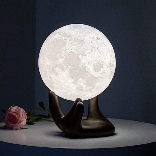 Moon light - reading nook accessories