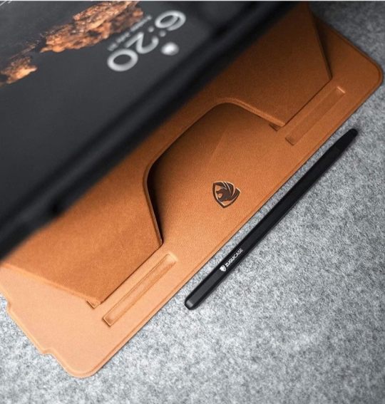 The best multipurpose iPad 10.2 cover - Zugu Muse