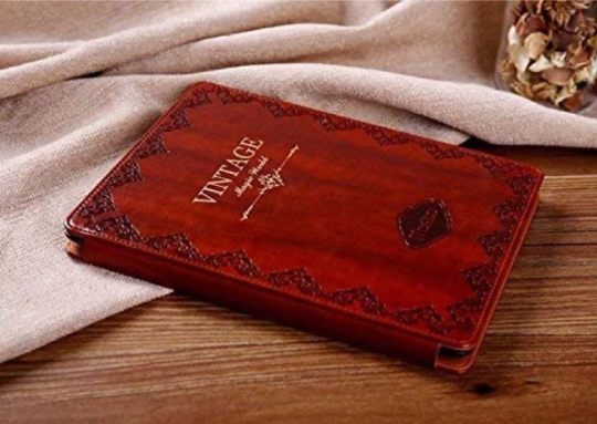 Vintage book iPad Air 3 slim case cover - perfect for readers